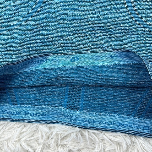 Lululemon Swiftly Tech Racerback Indian Ocean / Black - Picture 2 of 3